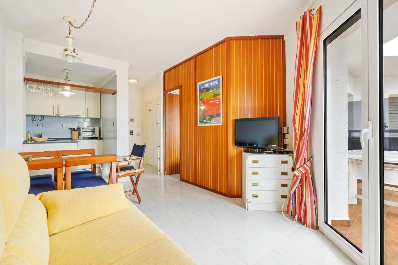 Welcs Apartamento 075 Emp Con Vistas Al Canal Apartment Empuriabrava 0*,  Spain